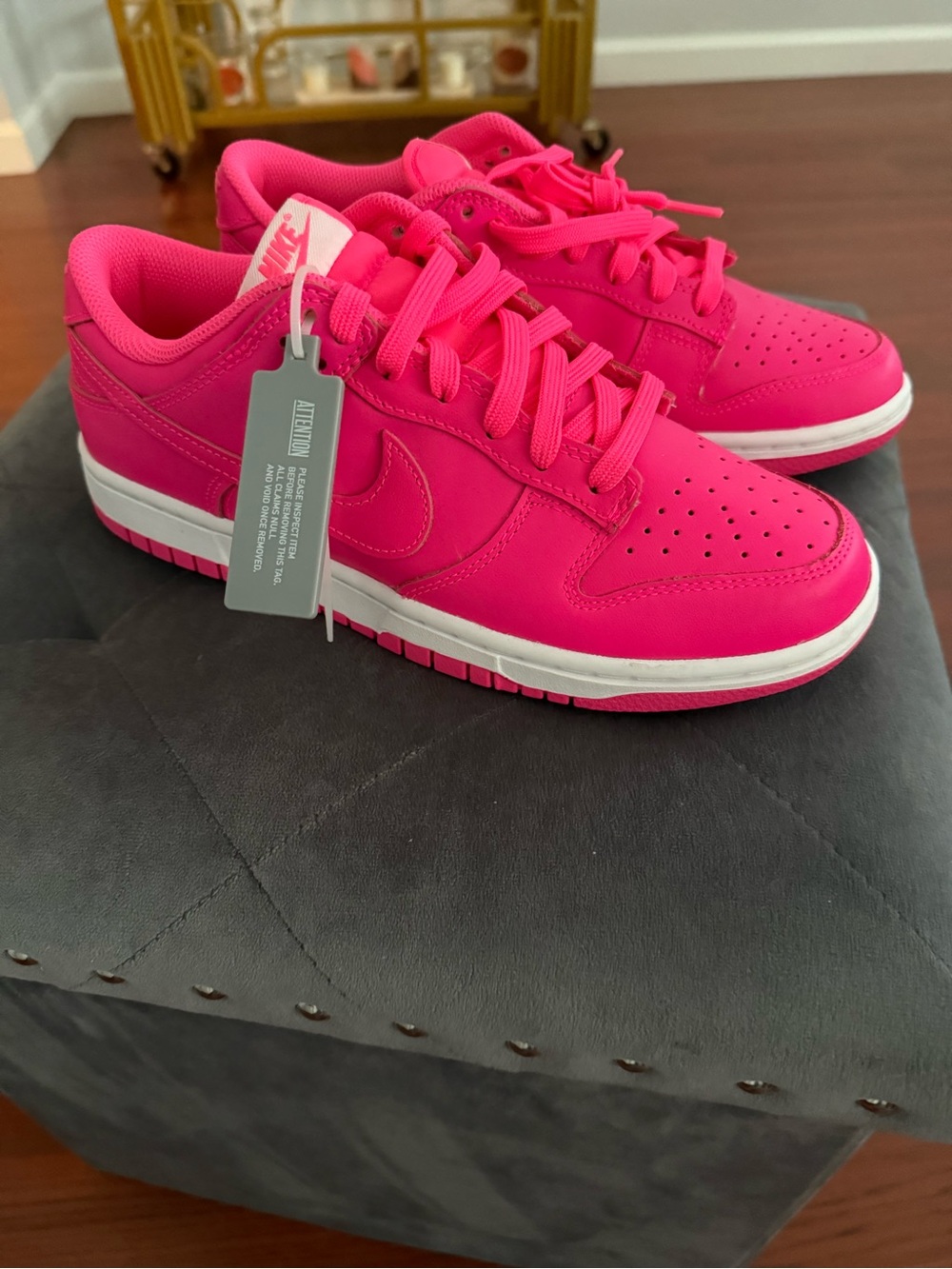 Nike Low-Top Sneakers in Neon Pink - Picture 2 of 4